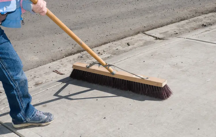 How Street Sweeping Improves Environmental Quality in Urban Areas in Newport Beach, CA How Street Sweeping Improves Environmental Quality in Urban Areas in Newport Beach, CA